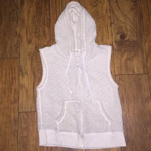 White winter no sleeves jacket